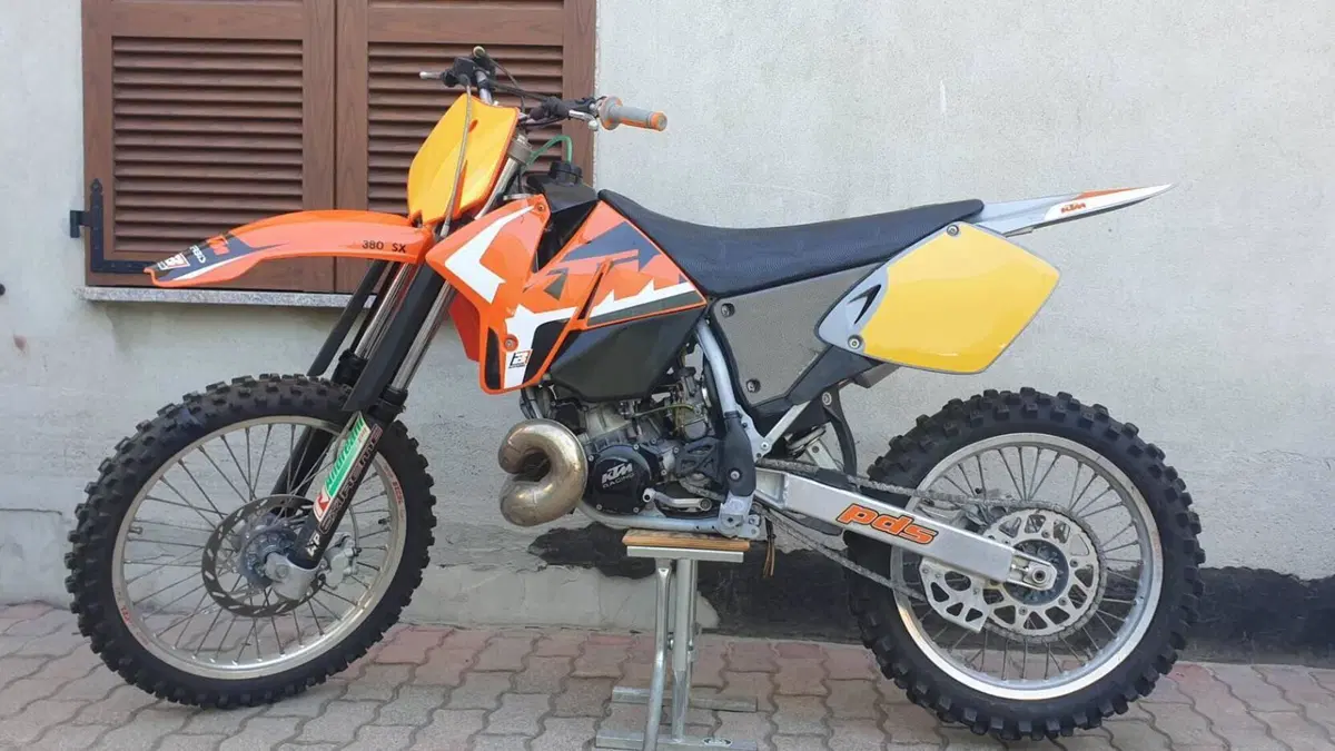 KTM   (2)