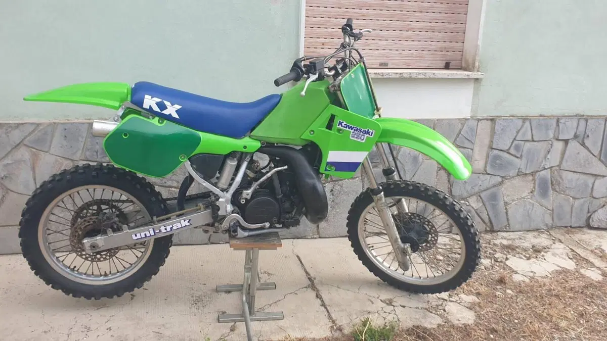 Kawasaki   (2)