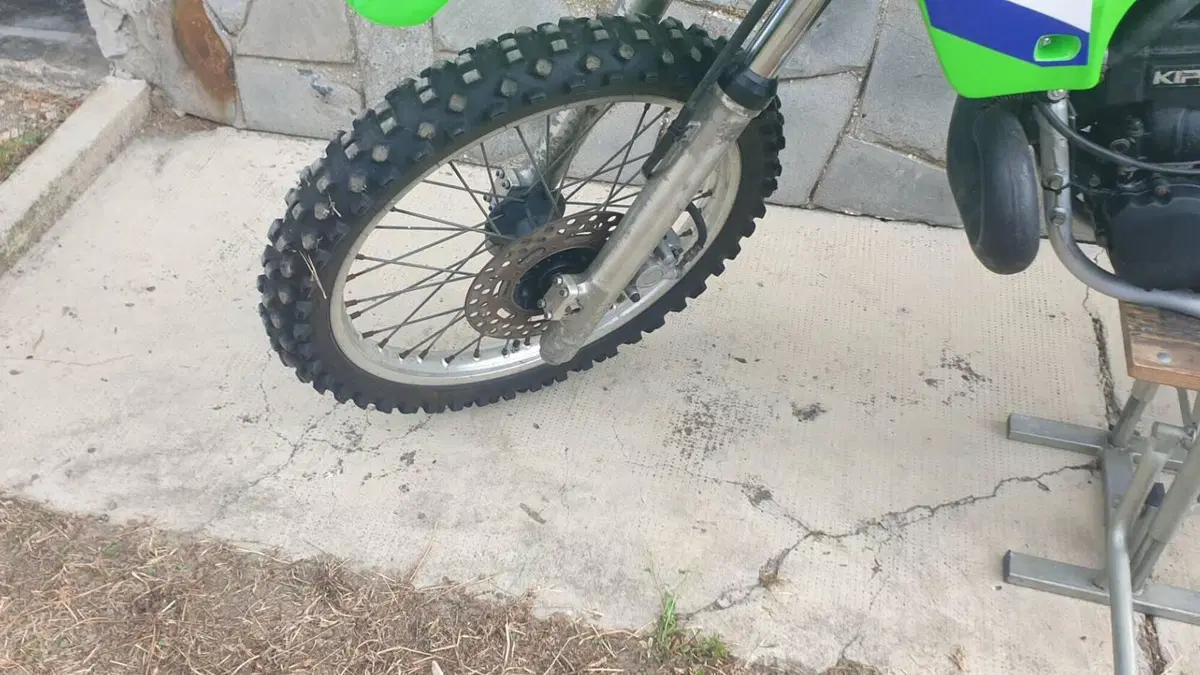 Kawasaki   (4)