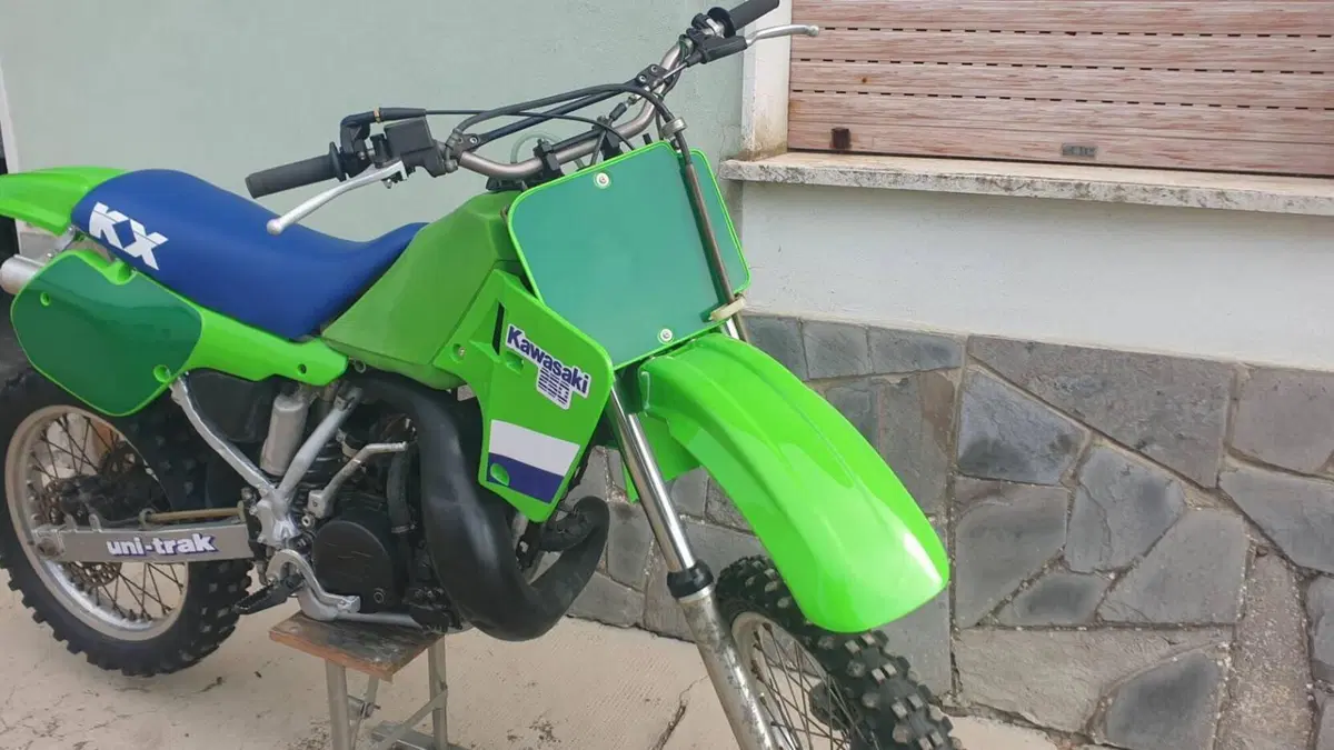 Kawasaki   (6)