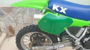 Kawasaki   (8)