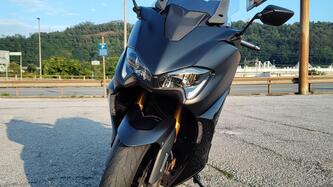 Yamaha T-Max 560 Tech Max (2020) usata