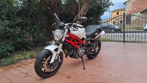 Ducati Monster 796 (2010 - 13) 