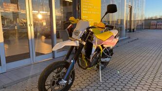Swm RS 125 R (2021 - 23) usata