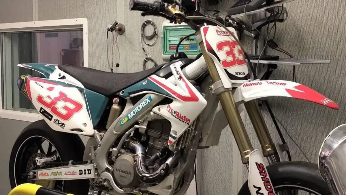 Honda CRF 450R (2007)  (2)