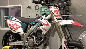 Honda CRF 450R (2007)  (2)