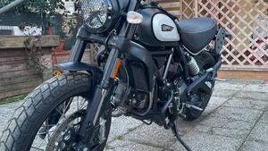 Ducati Scrambler 800 Icon Dark (2021 - 22) 