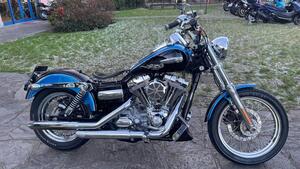 Harley-Davidson 1584 Super Glide Custom (2008 - 13) - FXDC 