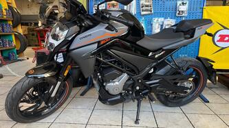 CFMOTO 300NK (2021 - 25) usata