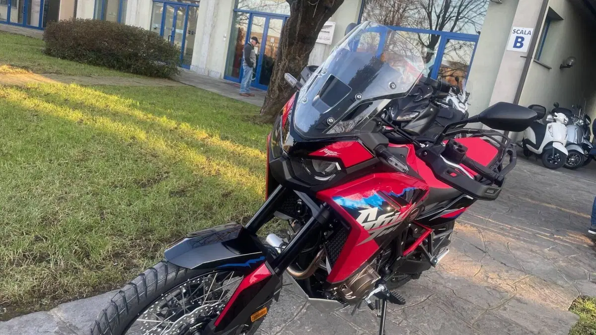 Honda Africa Twin CRF 1100L (2024 - 26)  (4)