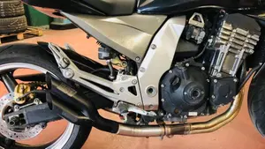 Kawasaki Z 1000 (2003 - 06)  (8)