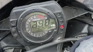 Kawasaki Ninja 1000 ZX-10R (2004 - 05)  (6)