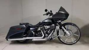 Harley-Davidson 1800 Road Glide Custom (2013) - FLTRXSE 