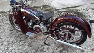 Moto Guzzi   (2)