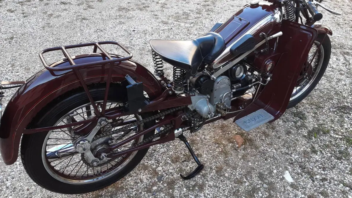 Moto Guzzi   (4)