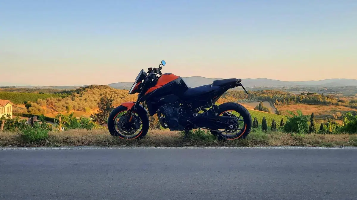 KTM 890 Duke (2021 - 23)  (3)