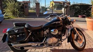 Honda Shadow 125 