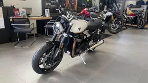 Triumph Speed Twin 1200 (2025 - 26)  (4)