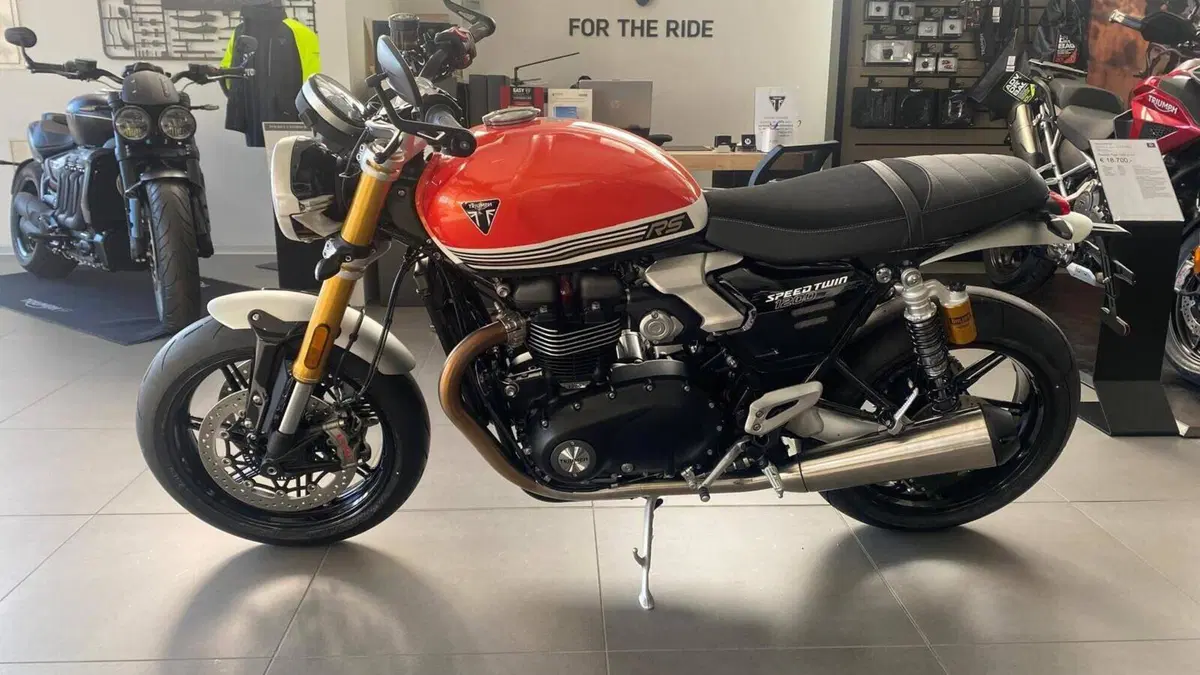 Triumph Speed Twin 1200 RS (2025 - 26)  (3)