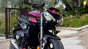 Triumph Street Triple 765 RS (2023 - 25) 