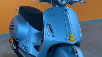 Vespa GTS 300 Super Hpe (2021 - 22) usata