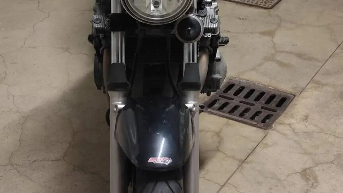 Suzuki GSF 600 Bandit (2000 - 05)  (18)