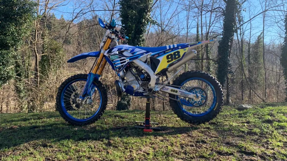 Tm Moto EN 300 Fi ES 2T (2024) 