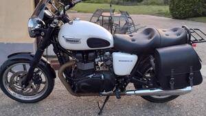 Triumph Bonneville (2007 - 16) 