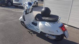 Vespa GTS 300 Hpe (2021 - 22) usata