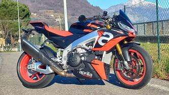 Aprilia Tuono V4 Factory (2021 - 24) usata