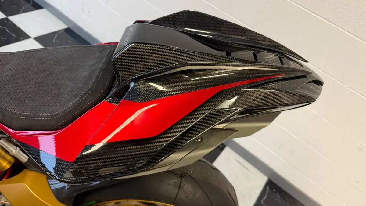 MV Agusta F43 Tributo (2023)  (15)