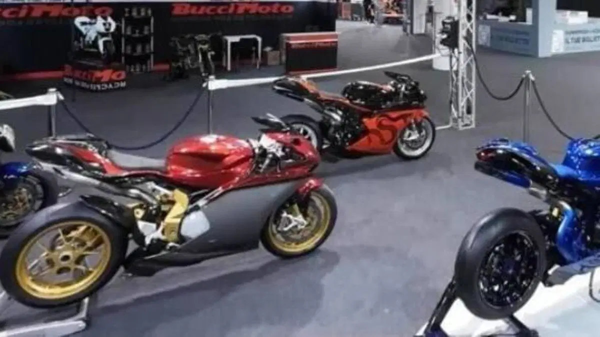 MV Agusta F43 Tributo (2023) 