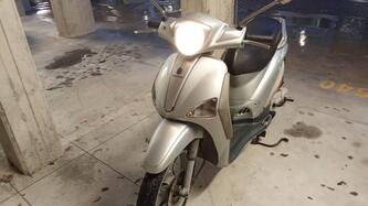 Piaggio Liberty S 50 4T (2006 - 11) usata