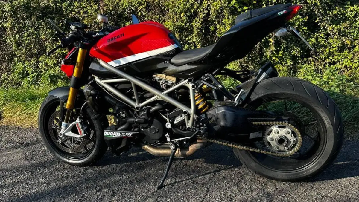 Ducati Streetfighter S (2009 - 14)  (2)