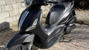 Piaggio Beverly 350 SportTouring ie ABS (2011 - 17) 