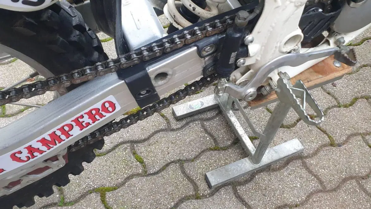 Husqvarna   (4)