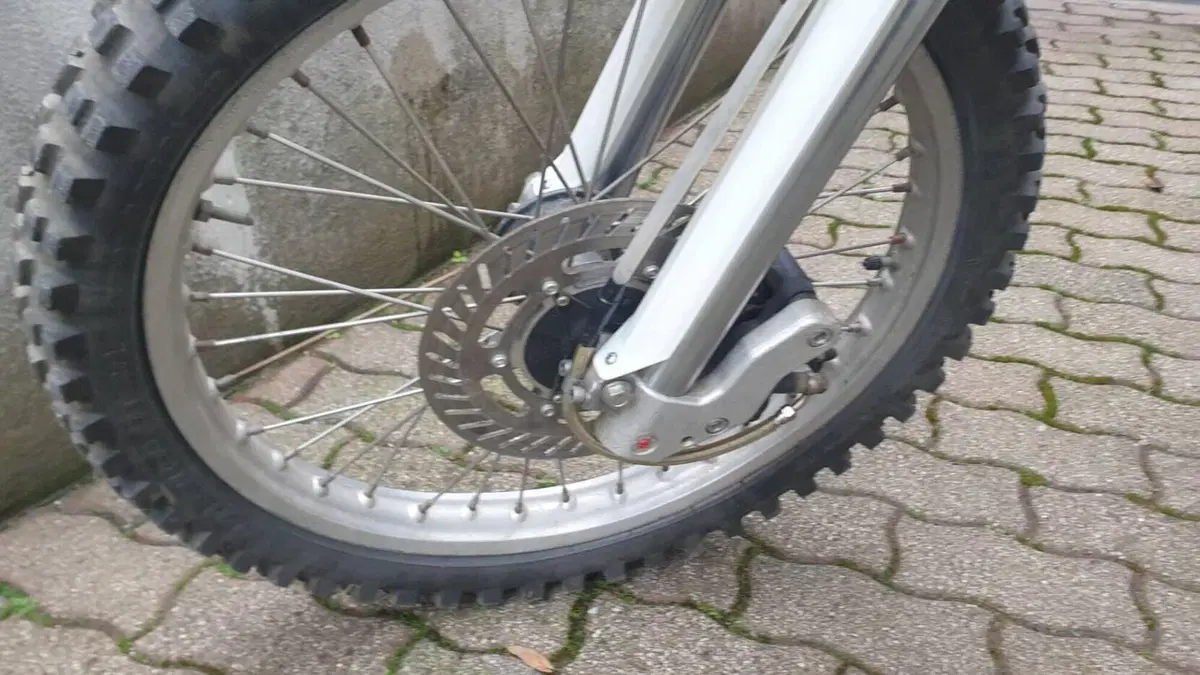 Husqvarna   (8)