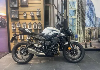 Triumph Street Triple 765 R (2023 - 26) - Annuncio 9634838