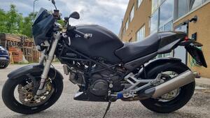 Ducati Monster 900 Dark I.E. (1999 - 02) 