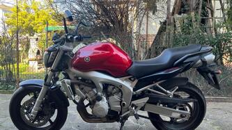 Yamaha FZ 600 usata