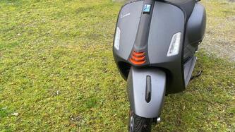 Vespa GTS 300 Super (2023 - 24) usata