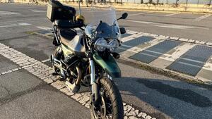 Moto Guzzi V85 TT Centenario (2021 - 22) 
