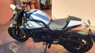 CFMOTO 700CL-X Sport (2022 - 25) usata
