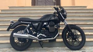 Moto Guzzi V7 Stone (2012 - 15) 