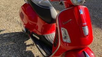 Vespa GTS 300 (2010 - 14) usata