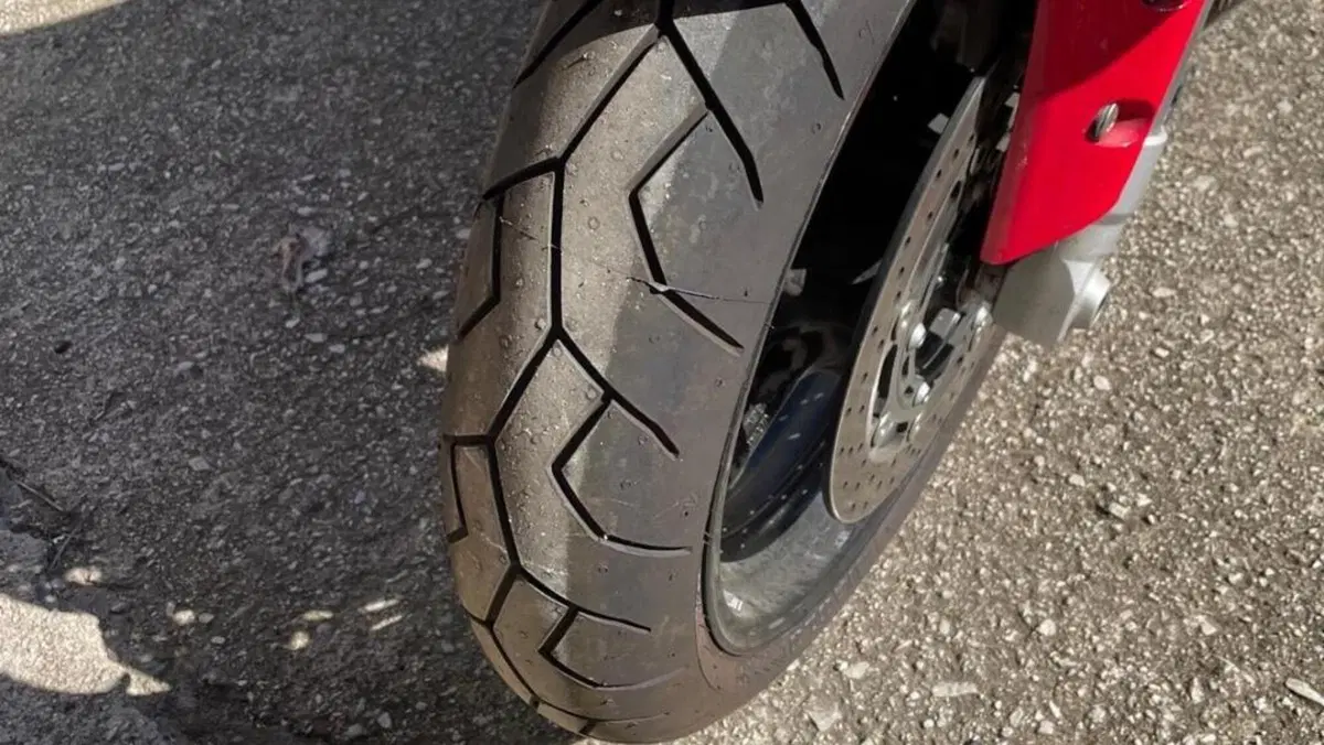 Yamaha YZF R1 (2000 - 01)  (3)