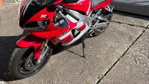 Yamaha YZF R1 (2000 - 01) 