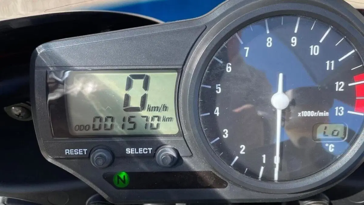 Yamaha YZF R1 (2000 - 01)  (7)