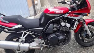 Yamaha FZS 600 Fazer S (2000 - 04) 