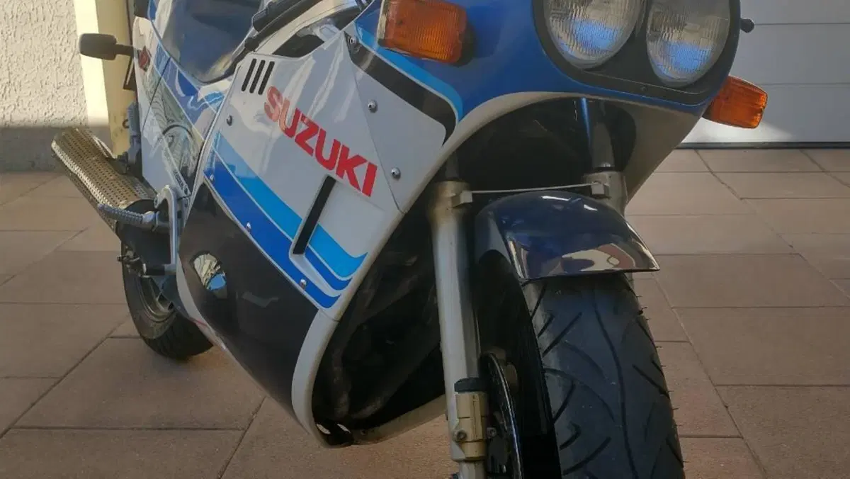 Suzuki   (5)